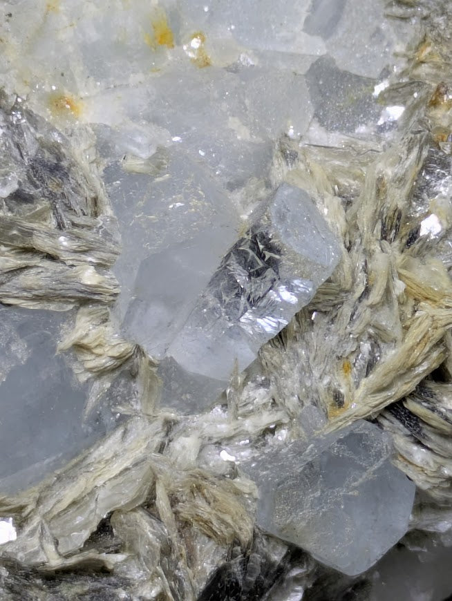 Aquamarine on Muscovite Matrix