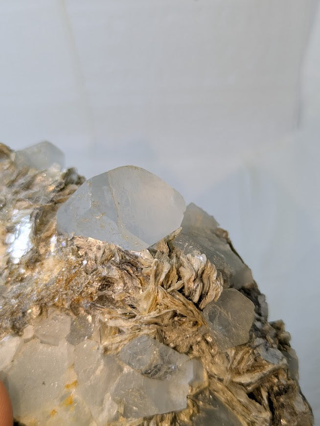 Aquamarine on Muscovite Matrix