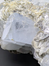Aquamarine on Muscovite Matrix